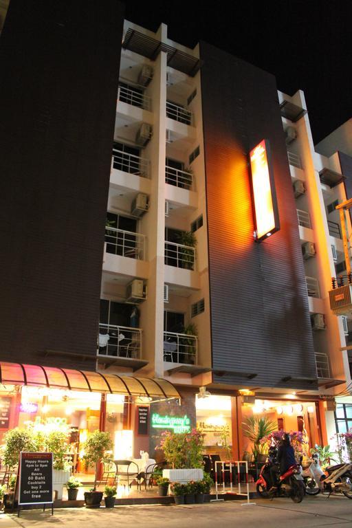 فندق هيمينجوايز Patong المظهر الخارجي الصورة